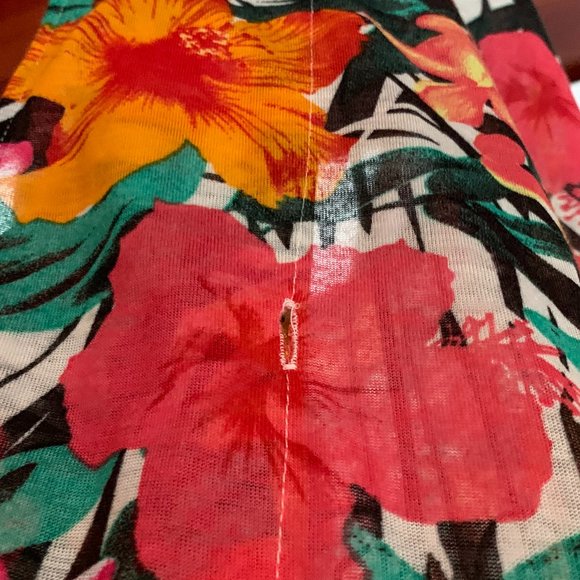 H & M Floral Swim Suit Cover - Picture 4 of 7